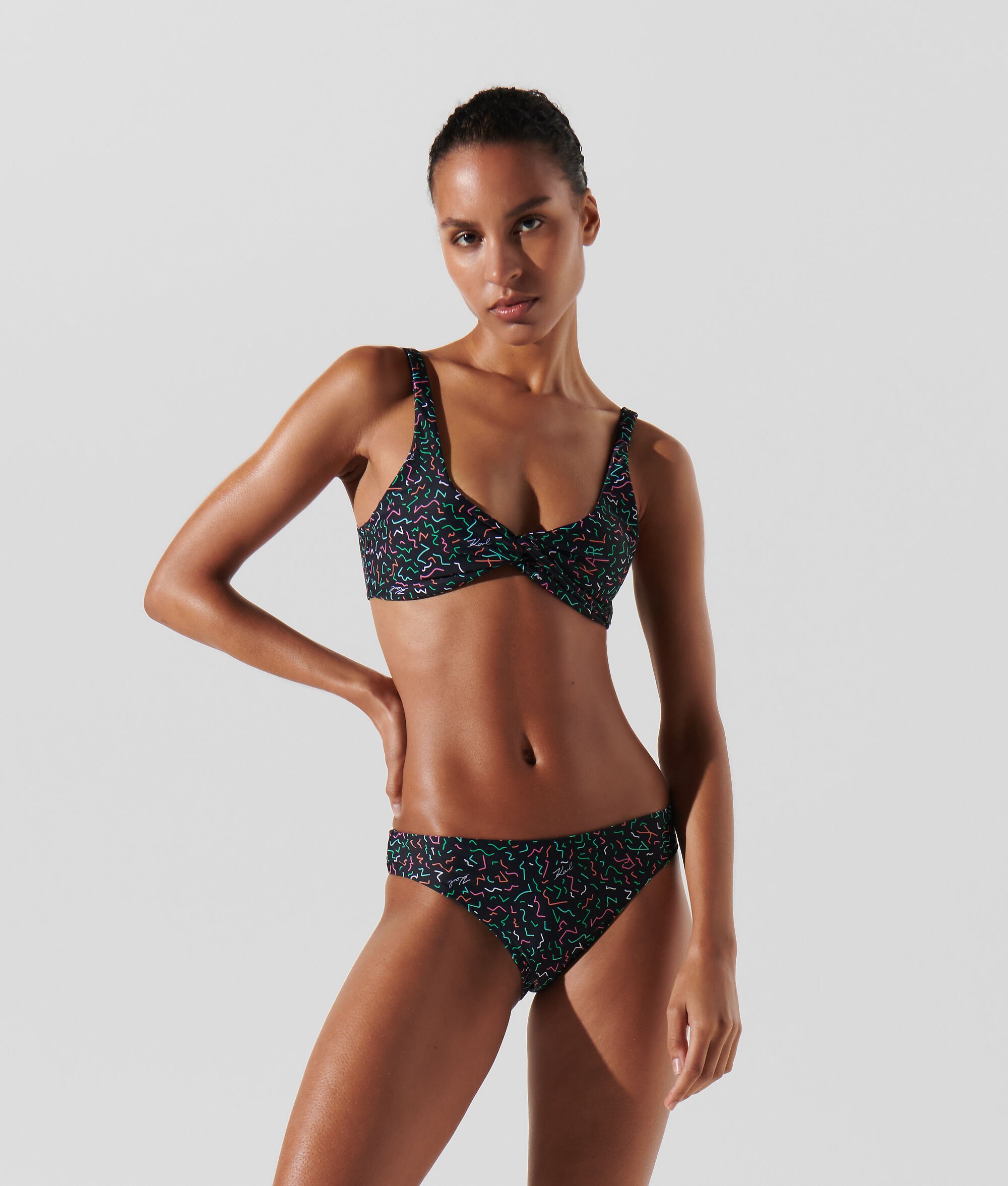 (image for) Cost-Effective GEOMETRIC-PRINT TWIST-FRONT BIKINI TOP